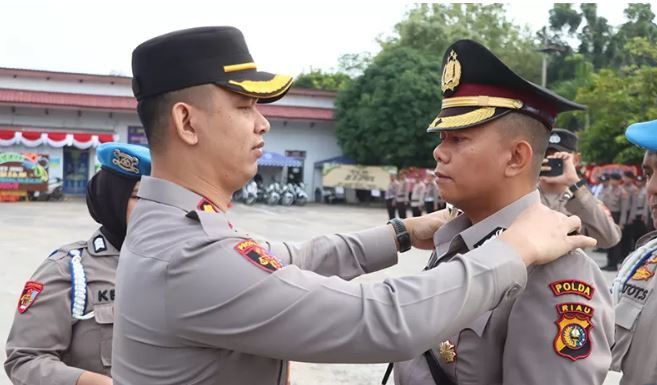 Kapolres, Waka, dan Dua Kasat di Polres Inhu Dimutasi