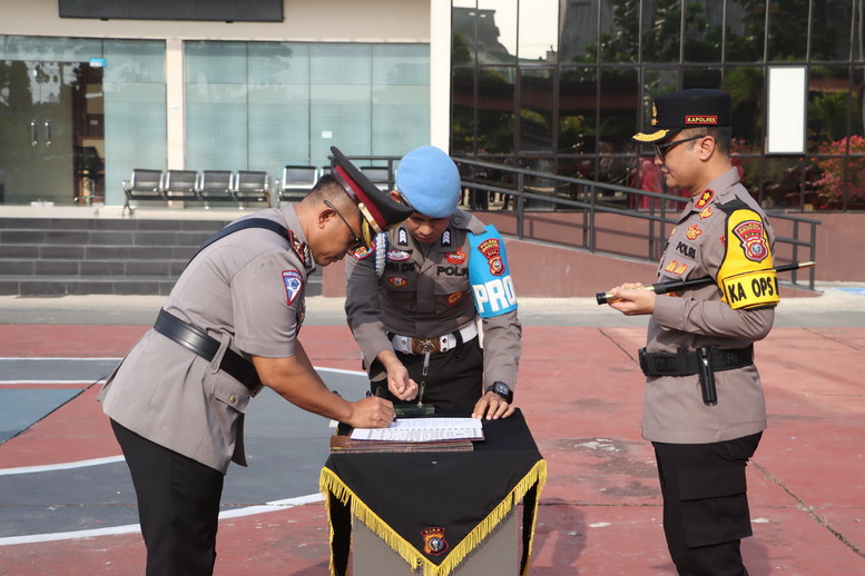 Polres Inhil Sertijab Kabag Log, Kasat Binmas dan Dua Kapolsek